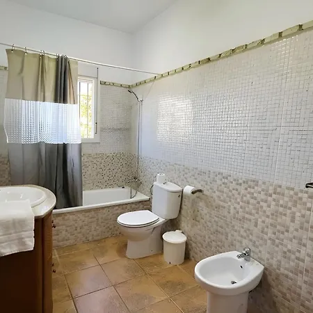 Casa Con Piscina Privada Urbanizacion Roche Viejo *