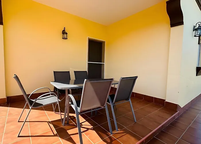 Casa Con Piscina Privada Urbanizacion Roche Viejo 別荘 *
