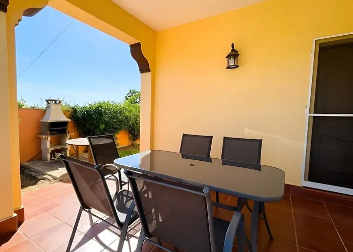 Casa Con Piscina Privada Urbanizacion Roche Viejo 別荘