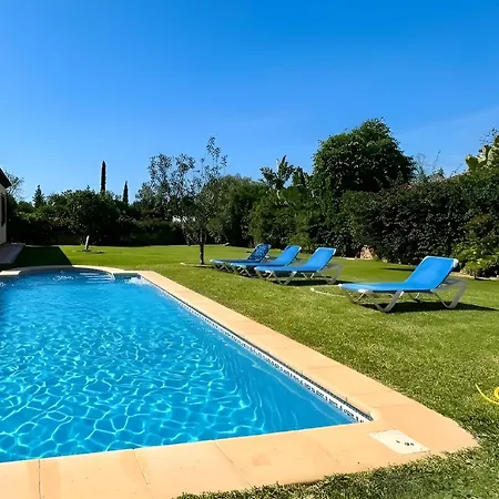 Dom wakacyjny Casa Con Piscina Privada Urbanizacion Roche Viejo *