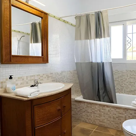 Casa Con Piscina Privada Urbanizacion Roche Viejo Semesterbostad