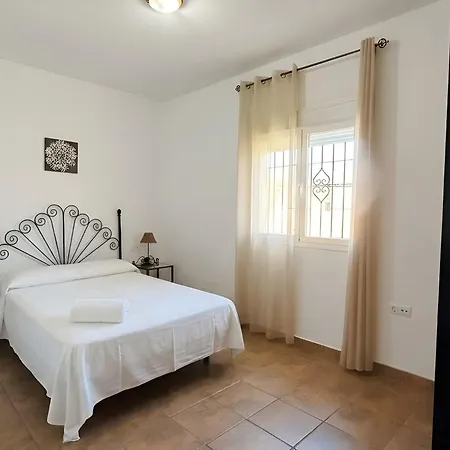 Casa Con Piscina Privada Urbanizacion Roche Viejo Будинок відпочинку Коніль-де-ла-Фронтера